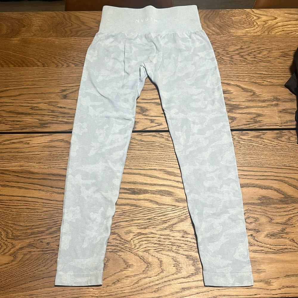 NVGTN leggings